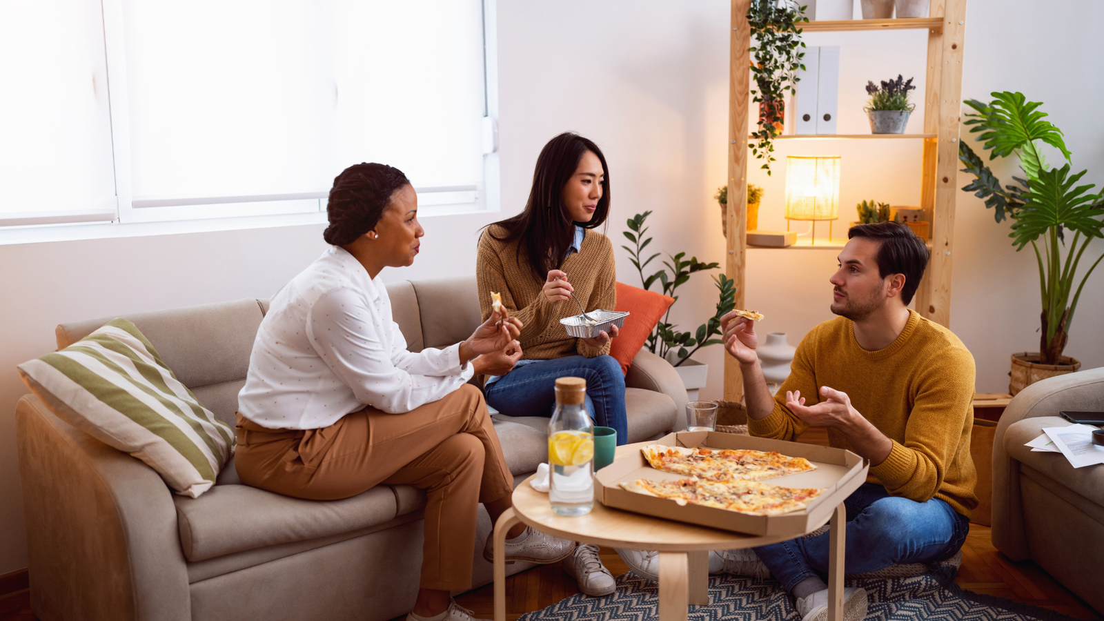 8 Room Sharing Rules That Make Living Together Easier